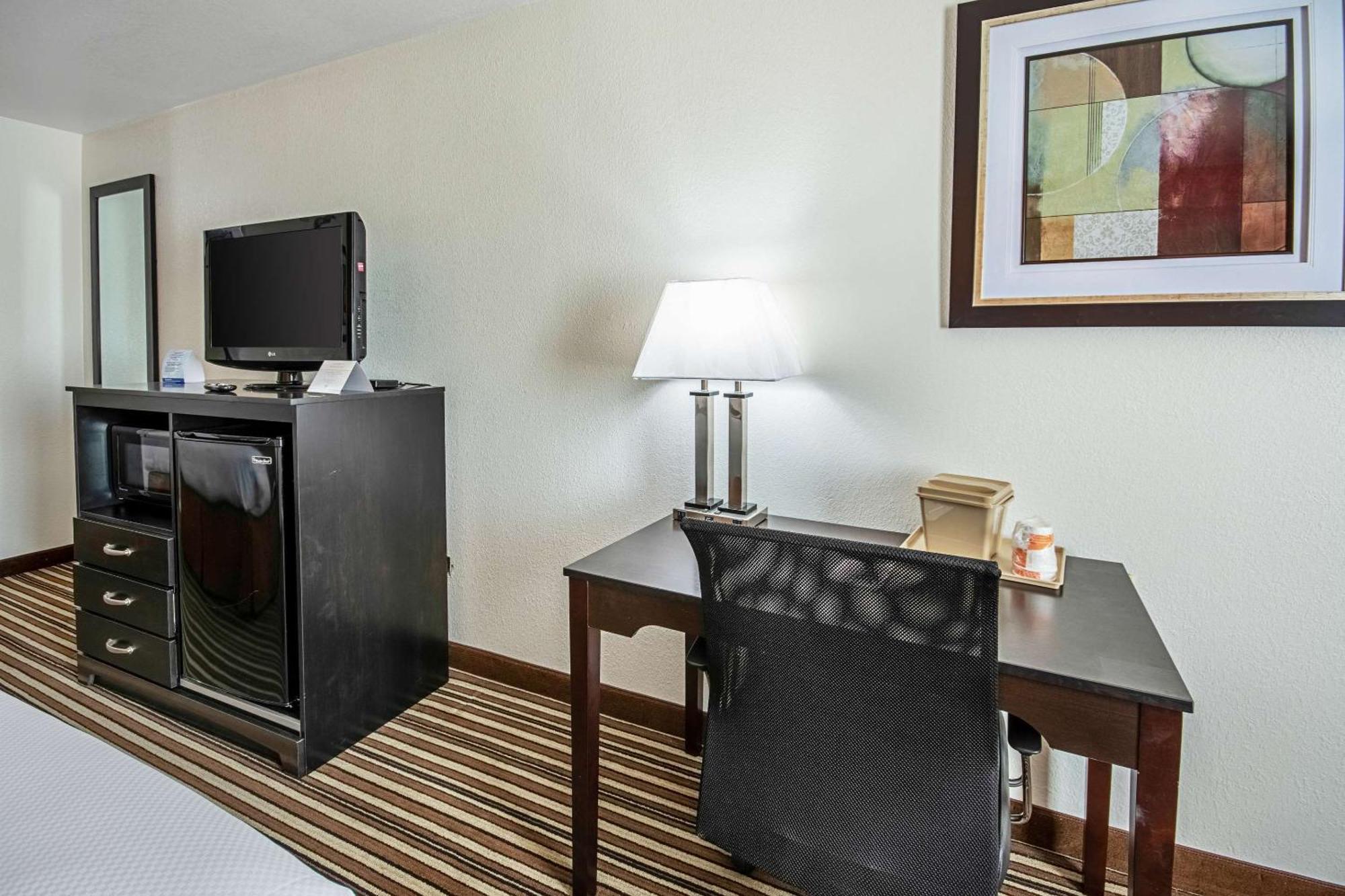 Quality Inn Dodge City Dış mekan fotoğraf